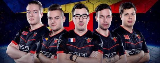 豪取5杀2局0阵亡！Light完美表现兜底，两局合砍18-0-13完美数据